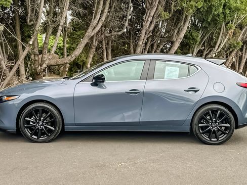Used 2025 MAZDA MAZDA3 Hatchback w/Premium Plus Pkg AWD/4WD image 6