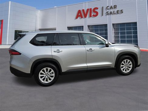 Used 2025 Toyota Grand Highlander FWD image 7