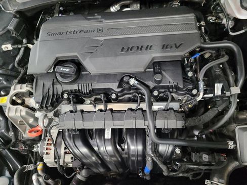 Used 2023 Hyundai Elantra SEL w/ Cargo Package FWD image 30