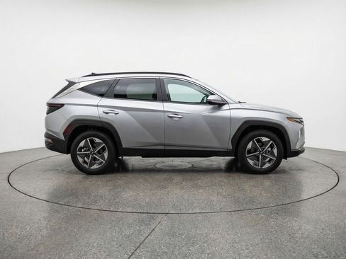 Used 2025 Hyundai Tucson SEL AWD/4WD image 11