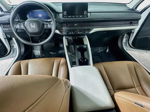 Used 2023 Honda Accord LX image 18