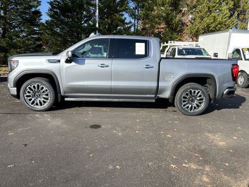 Used 2024 GMC Sierra 1500 Denali w/ Denali Reserve Package image 7
