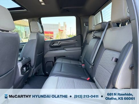 Used 2023 Chevrolet Silverado 1500 ZR2 w/ Technology Package AWD/4WD image 5