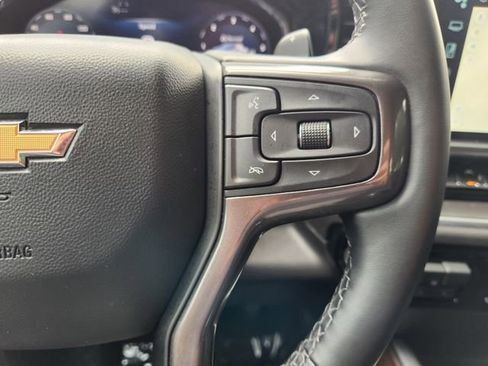 Used 2025 Chevrolet Silverado 1500 High Country w/ High Country Premium Package AWD/4WD image 31
