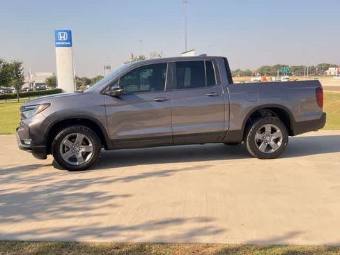 Used 2024 Honda Ridgeline TrailSport image 4