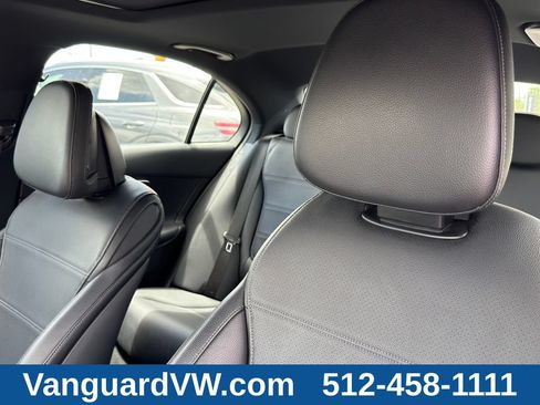 Used 2022 Mercedes-Benz C 300 4MATIC Sedan w/ Digital Light Package image 15