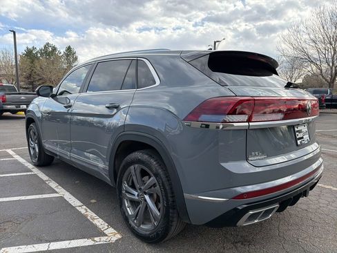 Used 2024 Volkswagen Atlas Cross Sport SEL R-Line image 5