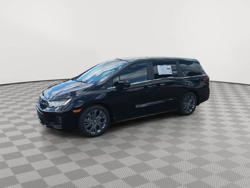 New 2026 Honda Odyssey Touring image 4