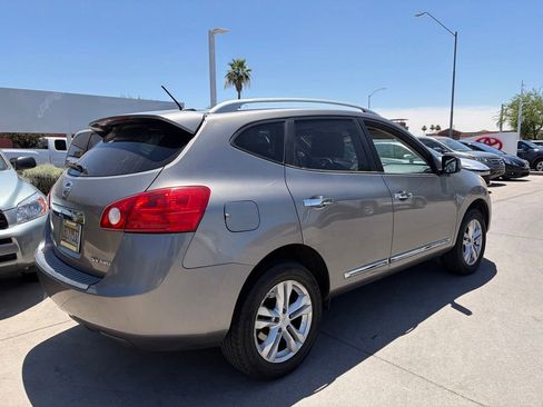 Used 2013 Nissan Rogue SV w/ Premium Pkg AWD/4WD image 2