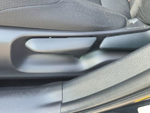 Used 2025 Toyota Corolla SE FWD image 16