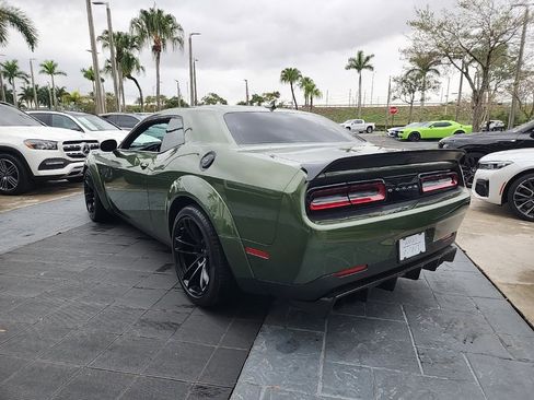 Used 2022 Dodge Challenger SRT Hellcat image 8