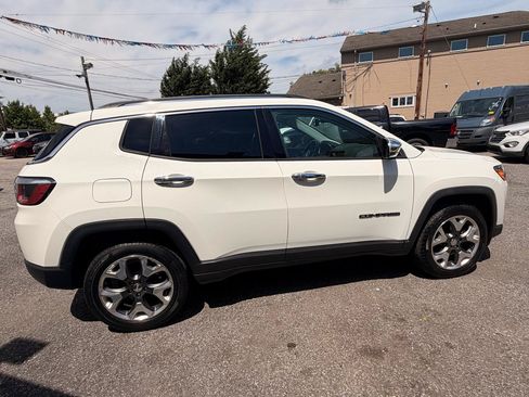 Used 2019 Jeep Compass Limited AWD/4WD image 8