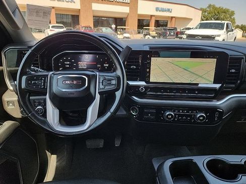 Used 2025 GMC Sierra 1500 SLT RWD image 12
