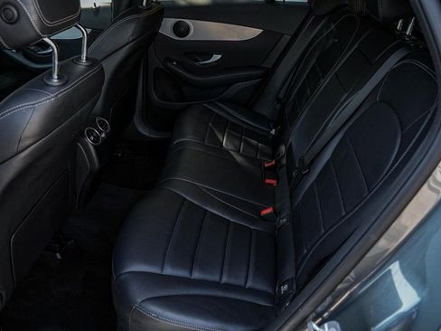 Used 2021 Mercedes-Benz GLC 300 w/ Premium Package image 33