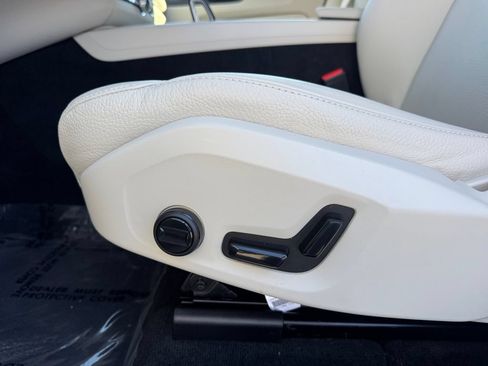 Certified 2024 Volvo XC60 B5 Plus w/ Protection Package Premier AWD/4WD image 14