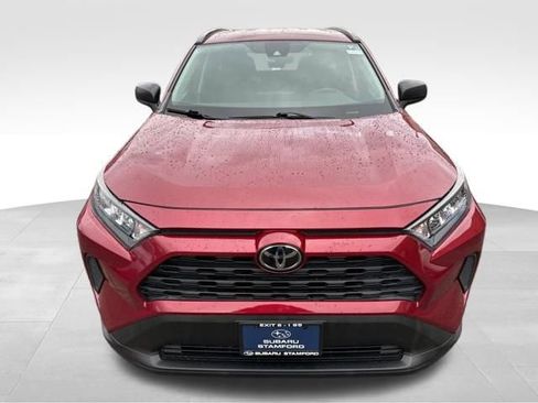 Used 2020 Toyota RAV4 LE image 2