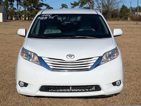 Used 2015 Toyota Sienna LE image 8
