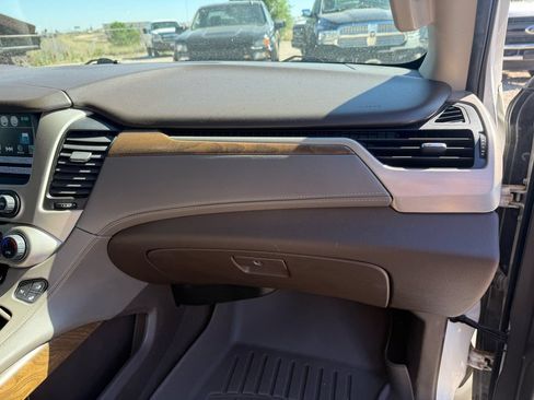 Used 2019 GMC Yukon Denali w/ Denali Ultimate Package AWD/4WD image 19