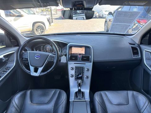 Used 2017 Volvo XC60 T6 Dynamic w/ Climate Package AWD/4WD image 31