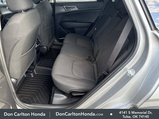 Used 2023 Kia Sportage LX FWD image 14