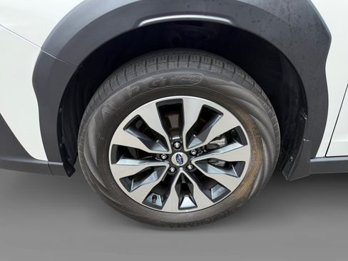 Used 2024 Subaru Outback Touring AWD/4WD image 9