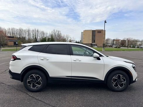 Certified 2023 Kia Sportage LX image 6