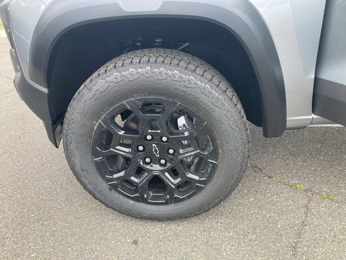 New 2026 Chevrolet Colorado Trail Boss AWD/4WD image 23