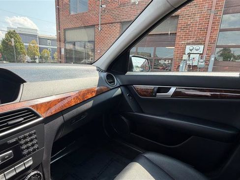 Used 2013 Mercedes-Benz C 300 Luxury 4MATIC Sedan image 37