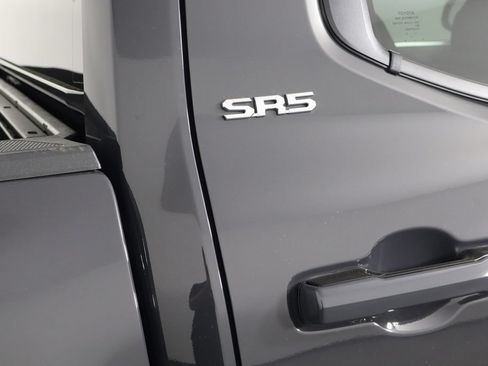 Used 2025 Toyota Tacoma SR5 RWD image 39
