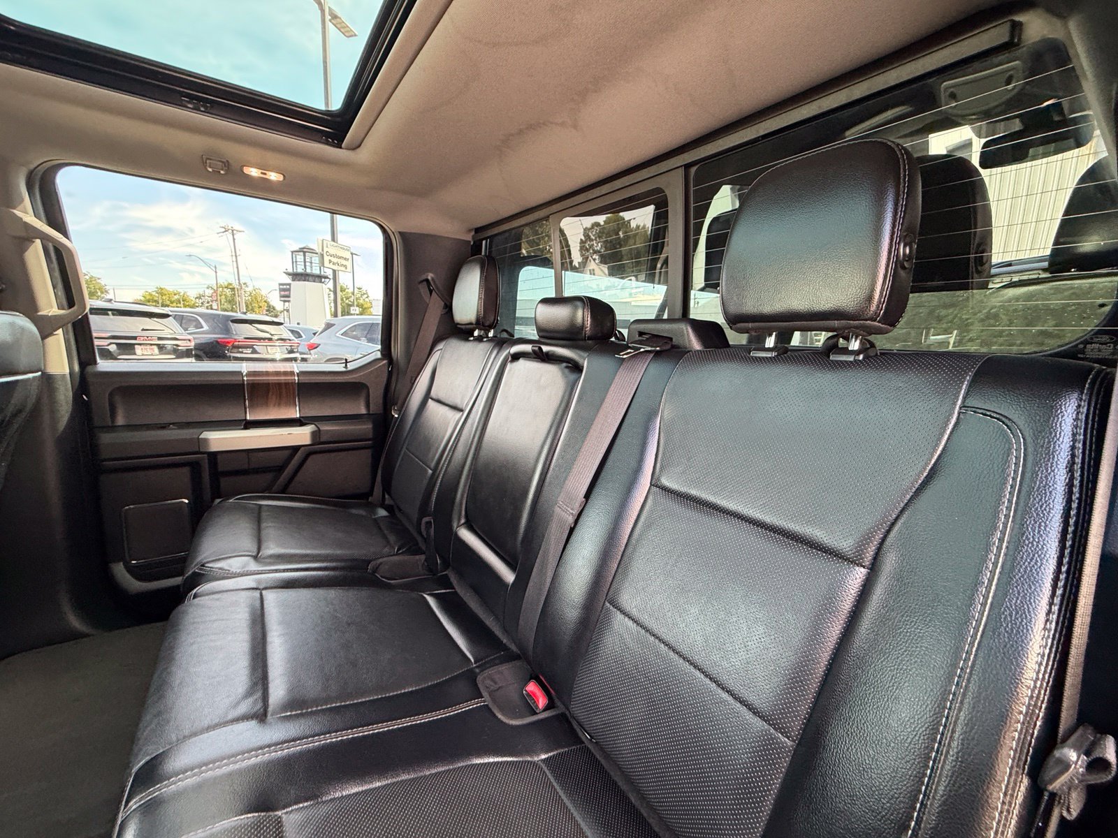 Used 2016 Ford F150 Lariat w/ Equipment Group 502A Luxury AWD/4WD image 24