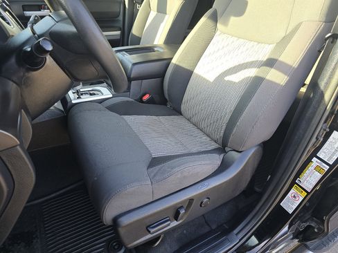 Used 2014 Toyota Tundra SR5 image 19