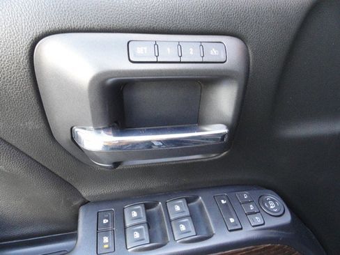 Used 2019 GMC Sierra 3500 Denali w/ Duramax Plus Package image 15