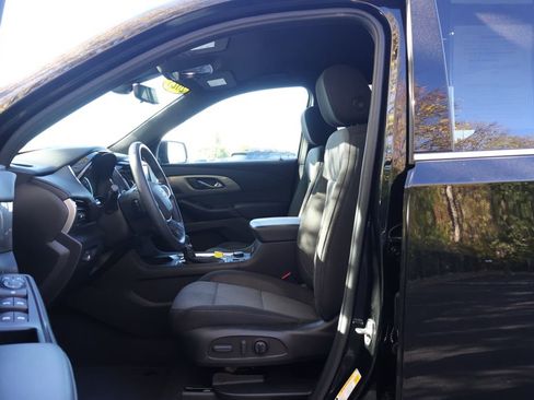 Certified 2023 Chevrolet Traverse LT image 33