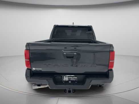 Used 2025 Toyota Tacoma TRD Off-Road AWD/4WD image 4