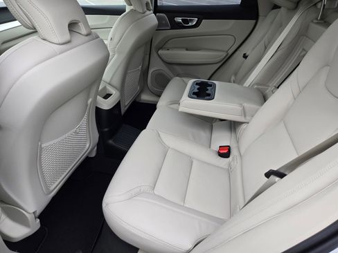 New 2026 Volvo XC60 T8 Ultra w/ Climate Package AWD/4WD image 11