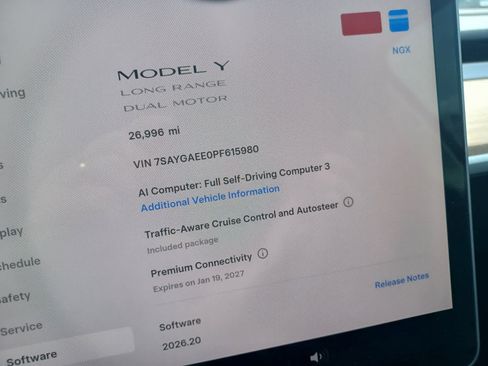 Used 2023 Tesla Model Y AWD image 11