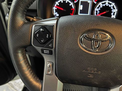 Used 2023 Toyota 4Runner Limited AWD/4WD image 27