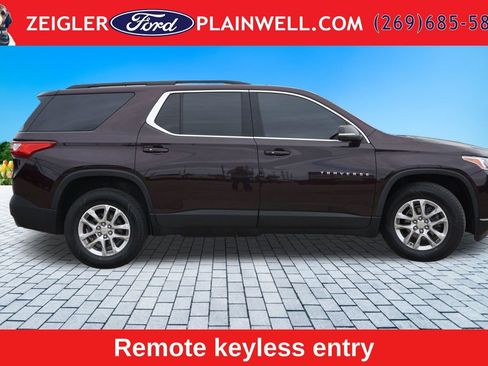 Used 2021 Chevrolet Traverse LT AWD/4WD image 6