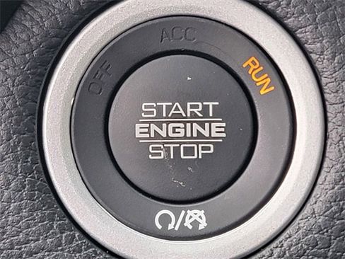 Certified 2022 RAM 1500 Big Horn image 8