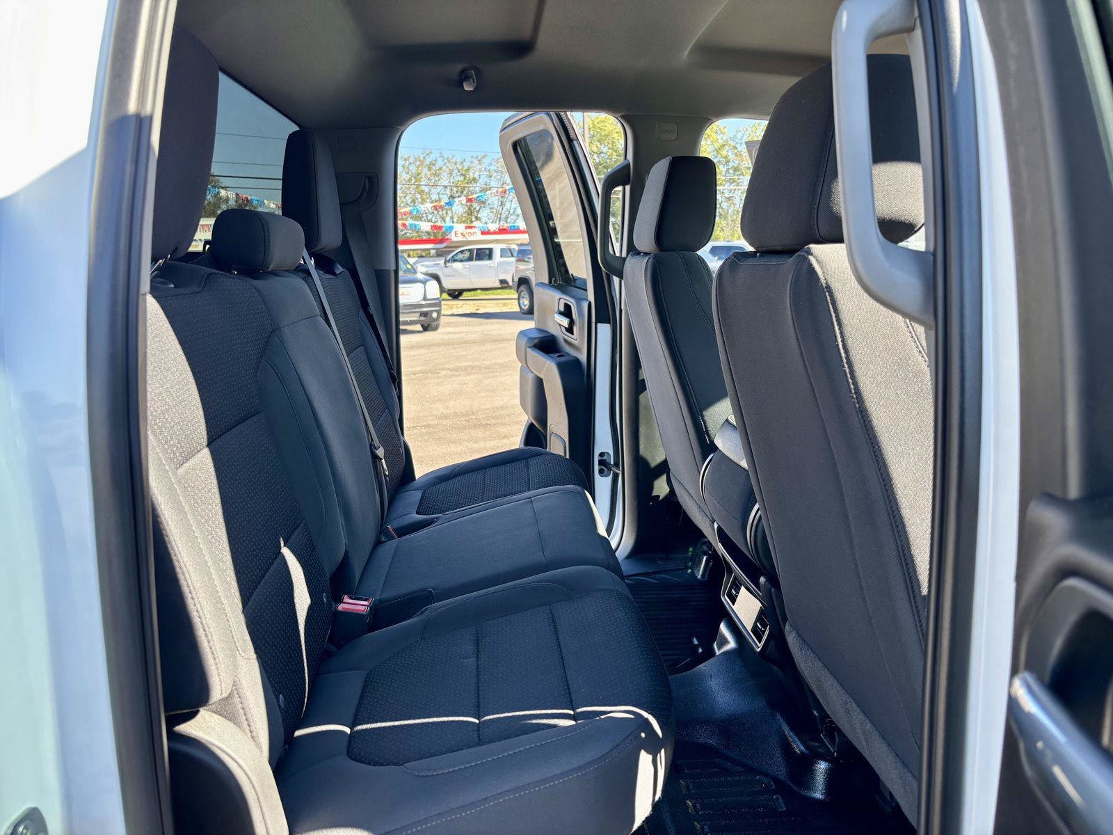 Used 2023 GMC Sierra 2500 Pro AWD/4WD image 9