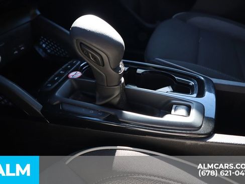 Used 2025 Chevrolet TrailBlazer LT image 32