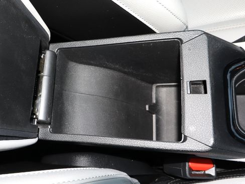 Used 2022 Jeep Compass Limited image 23