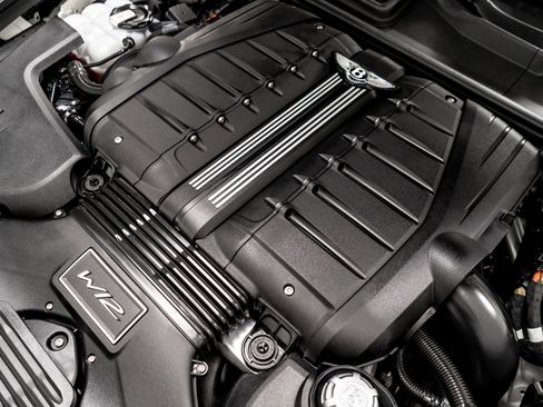 Used 2021 Bentley Bentayga Speed image 37