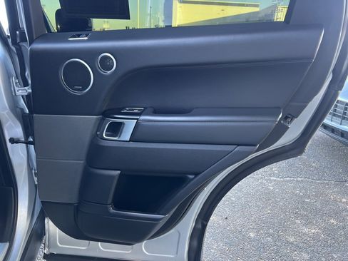 Used 2019 Land Rover Range Rover Sport HSE Dynamic image 13