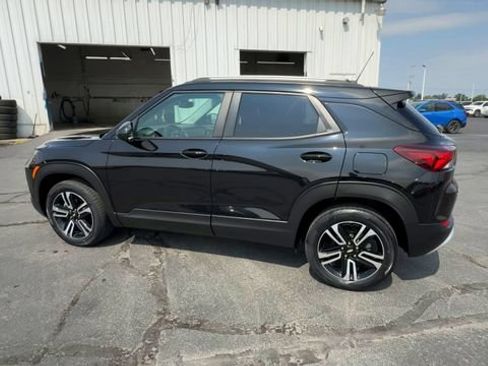 Certified 2023 Chevrolet TrailBlazer LT w/ Convenience Package AWD/4WD image 5