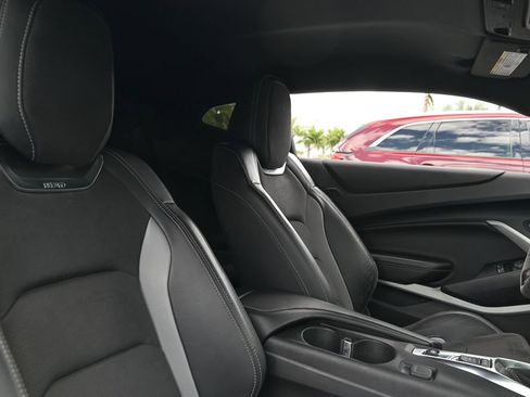Used 2019 Chevrolet Camaro SS RWD image 15