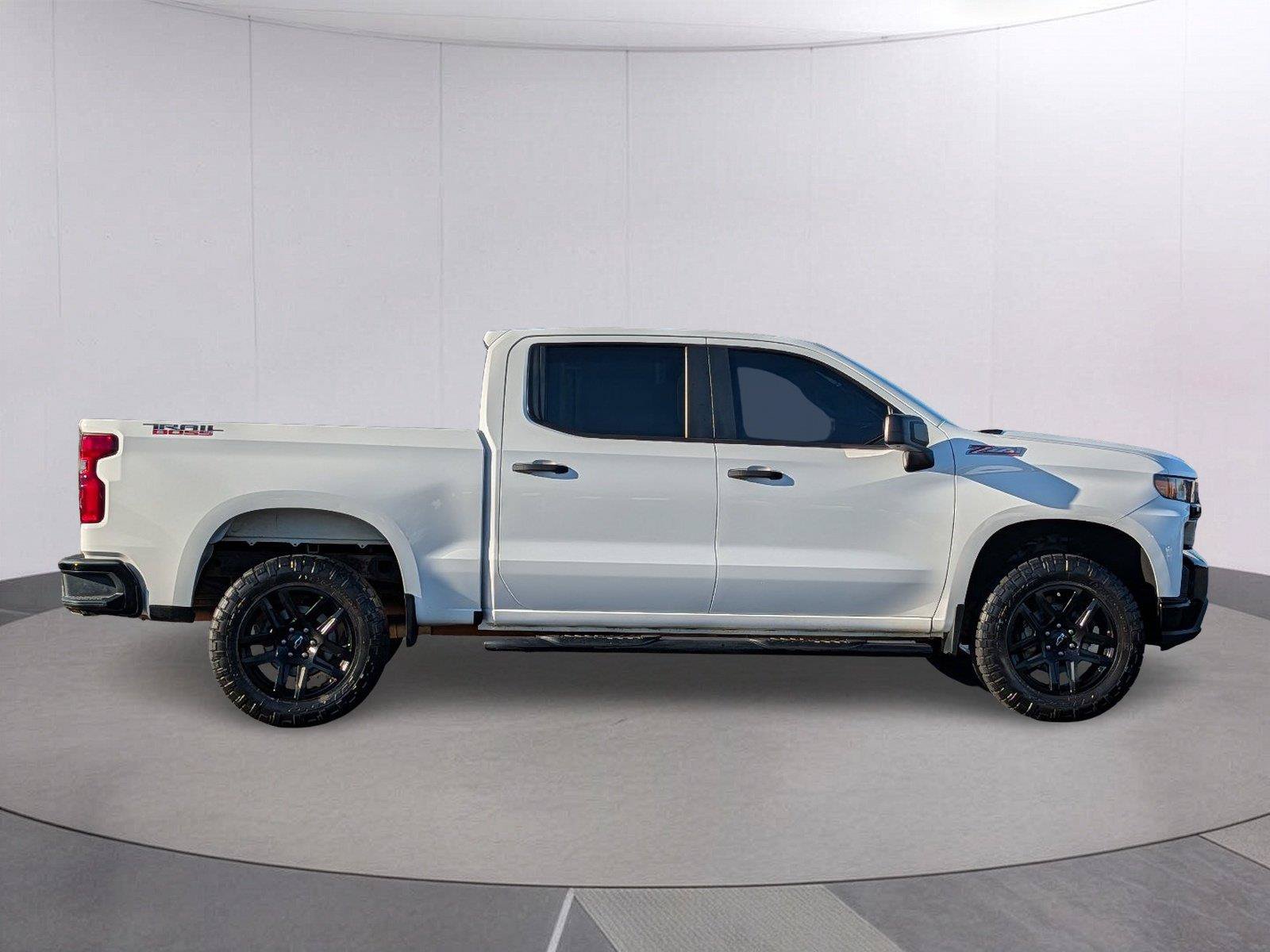 Used 2021 Chevrolet Silverado 1500 Custom Trail Boss w/ Safety Confidence Package AWD/4WD image 10