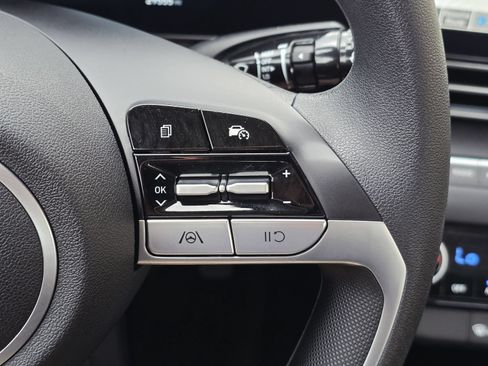 Certified 2024 Hyundai Elantra SEL FWD image 28