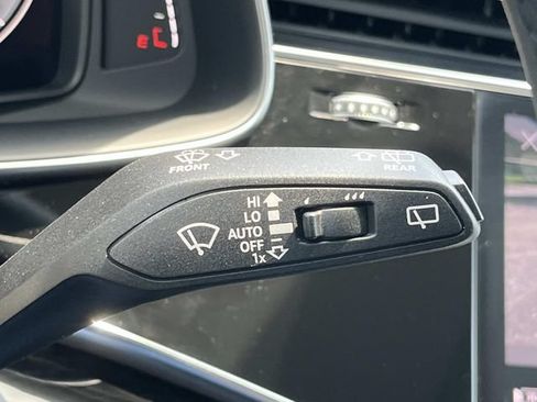 Used 2023 Audi Q7 3.0T Prestige AWD/4WD image 43