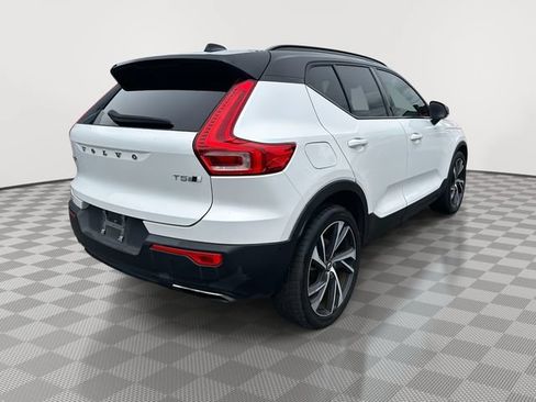 Used 2019 Volvo XC40 T5 R-Design AWD/4WD image 5